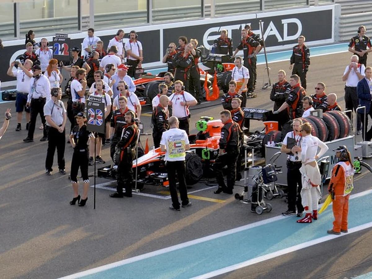 F1 starting grid from above before lights out